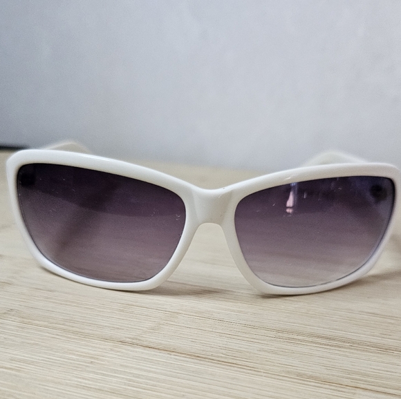 White Fashion Sunglasses Vintage Y2K 😎 - Picture 2 of 8